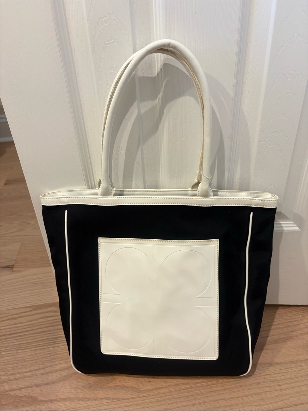 NWOT Liz Claiborne Black and White Tote Bag with Front Patch